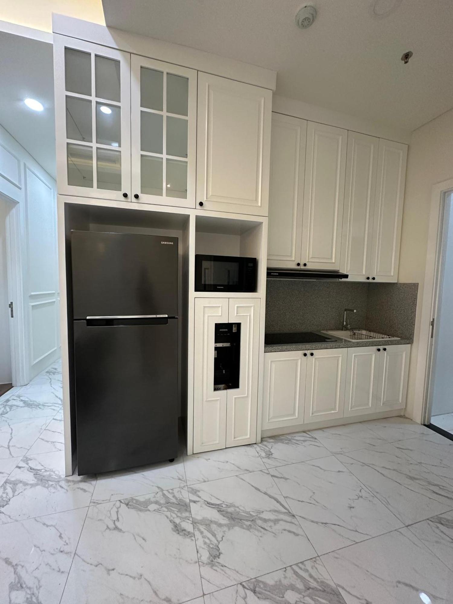 Super Penthouse Stmoritz Apartment, Lippomall Puri Indah Джакарта Экстерьер фото